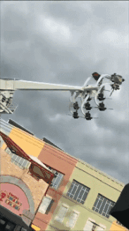 |搞笑GIF:下雪天不要乱走,因为随时可能直接消失不见