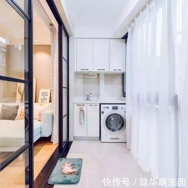 衣物|到邻居家串门，看到阳台晾晒的衣物很尴尬，我取消阳台拆门的想法