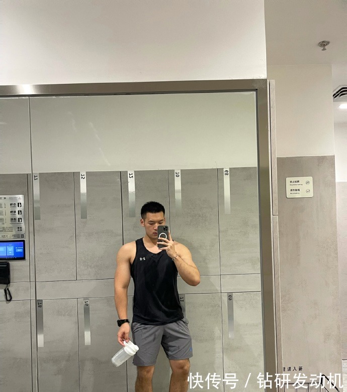 训练|又壮又帅的肌肉小哥,练就霸气麒麟臂,荷尔蒙爆棚,男友力十足!