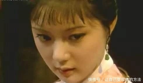 发怒|宝钗当众发怒，原因仅仅只是被宝玉笑她长得胖吗？事实没那么简单