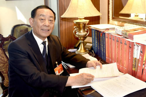 熬夜|77岁国医大师不走寻常路!经常熬夜却仍满头黑发!养生秘法曝光!