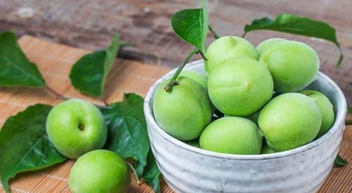 草莓|会吃的人最健康，不妨多吃3种食物，排毒养颜、延缓衰老