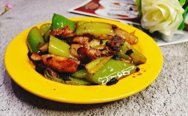 豆豉|豆豉青椒炒五花,肉肥而不腻,青椒满口生香,美味至极