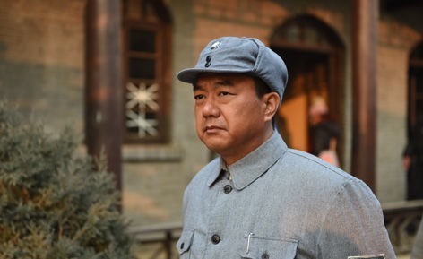 战役|此人有天下第一军,却被彭老总用一种战术反复调戏,气得暴跳如雷