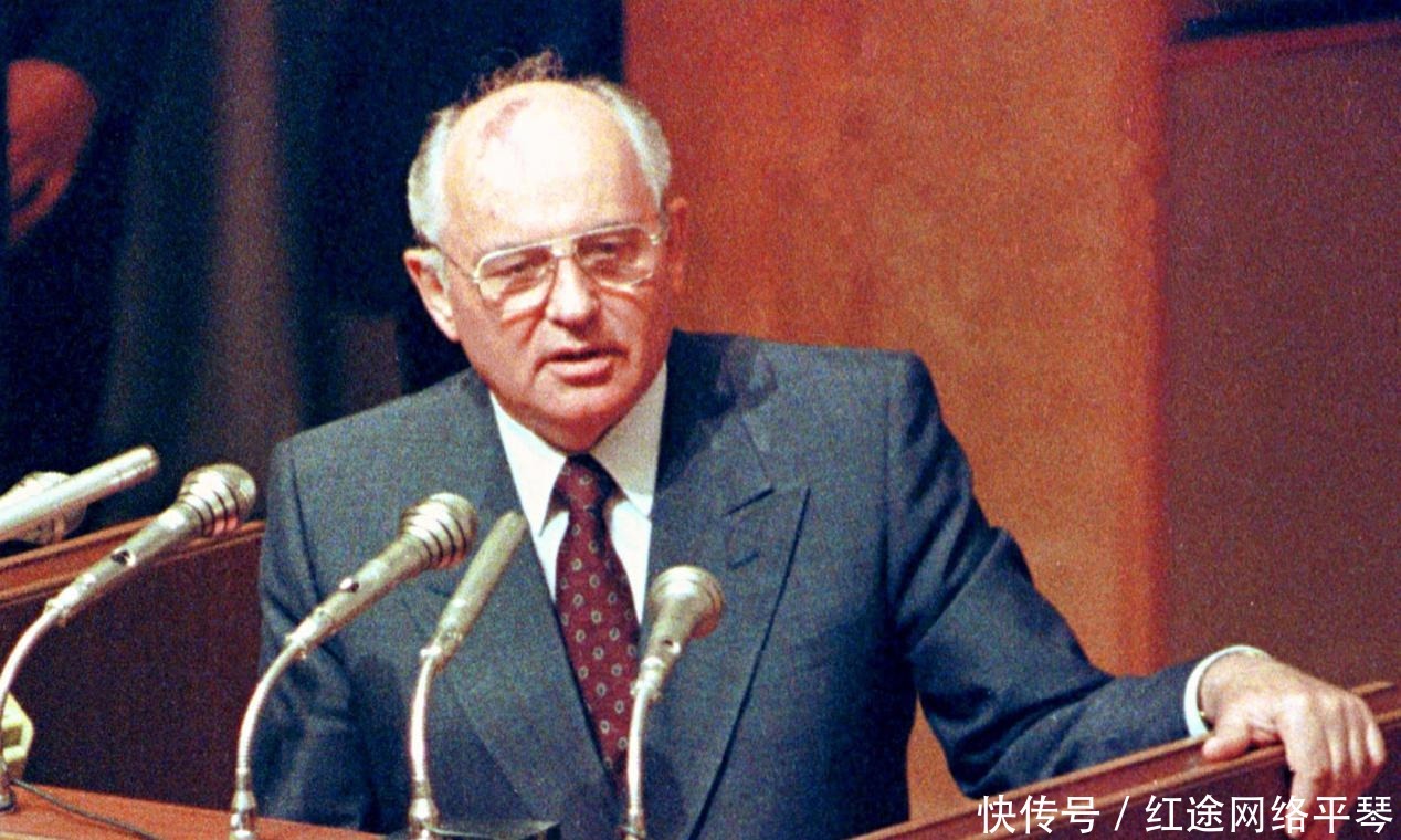 普京|最后一任苏联领导人，在俄罗斯评价如何？普京两次说法截然相反