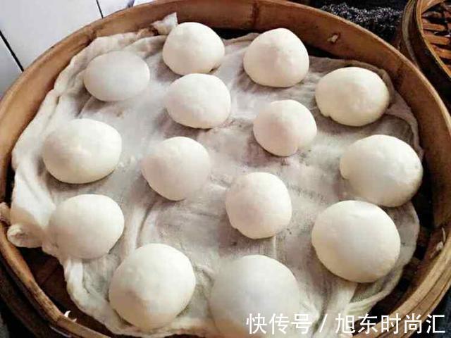 萌蒂|红豆包这样做，松软可口，全家人都抢着吃，大人小孩都喜欢，很赞