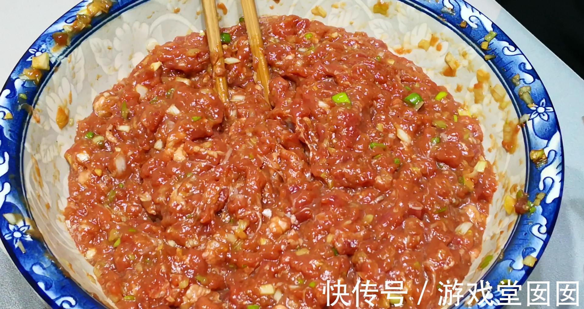 牛肉饺子最好吃做法，鲜香十足不油腻，汤汁饱满超好吃，太香了！