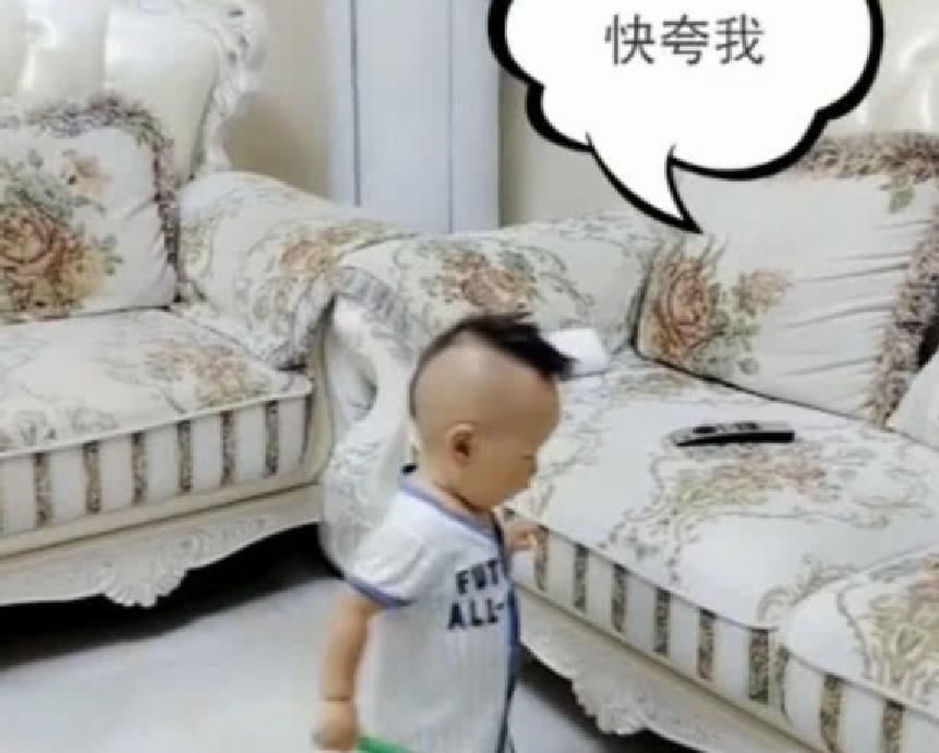 妈妈|妈妈假装不舒服,2岁男宝宝看到后,接下来的行为暖化人心