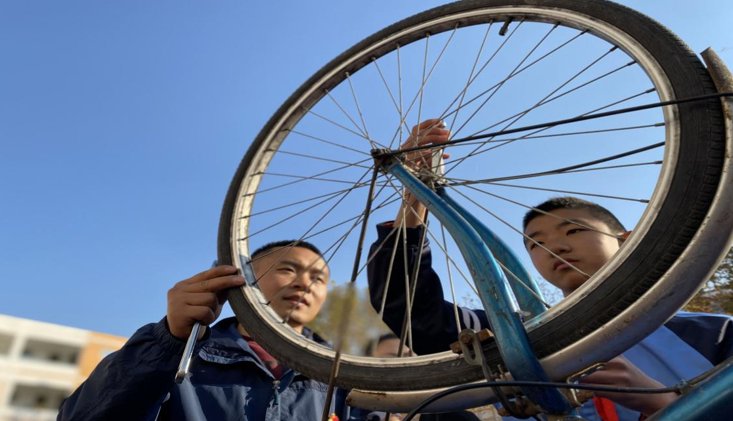 王文波|东昌府区鼎舜小学举办劳动教育成果展示暨维修社团成立仪式