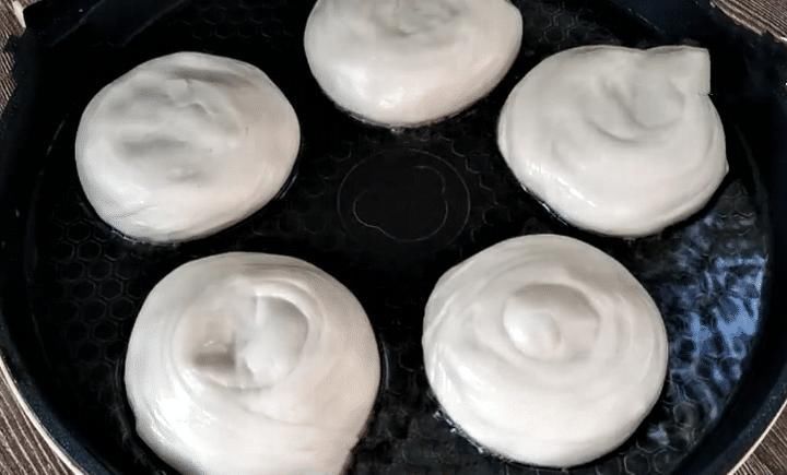 农村奶奶教你做香酥肉饼,牢记2大技巧,香酥可口,咬一口直掉渣