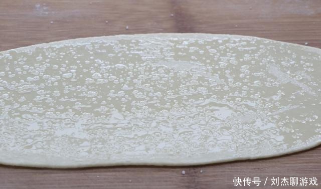 花卷别再用筷子了，学会新做法，层次多更好吃，颜值高到离谱！