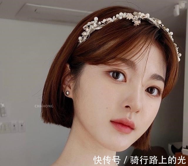 刘海 这16款发型很受欢迎,立体瘦脸又解暑,越来越多女性这样剪