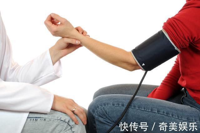 慢性疾病|高血压低龄化,多喝1种水,喝10个降9个,专属年轻人的降压药