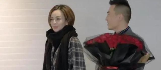 王琳参加相亲综艺节目，大胆发言，直言自己有十多年没有谈恋爱了