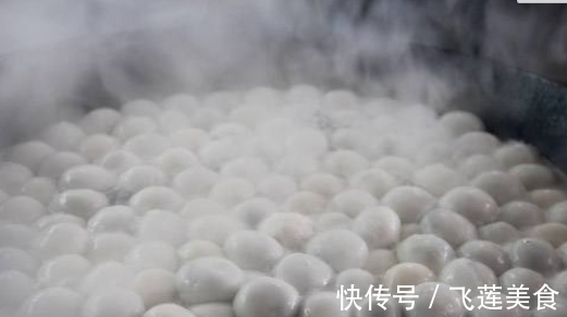 煮汤圆,冷水下锅还是热水下锅?9成人弄反了,难怪汤圆总是破皮