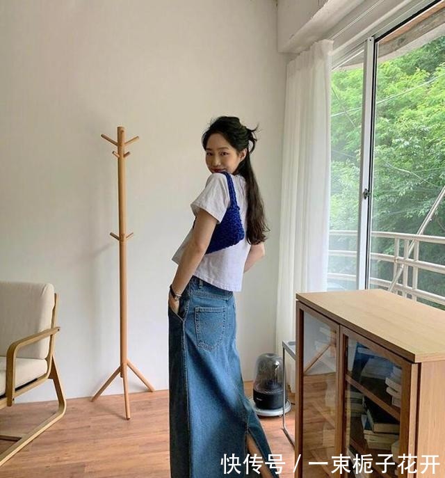 阔腿裤 今年流行的白T恤,配上这3款“清凉下装”,想不时髦显瘦都难