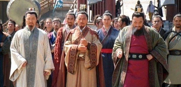 名将#宋朝的6大名将,个个跟梁山好汉一样厉害,一老头竟和林冲打平手