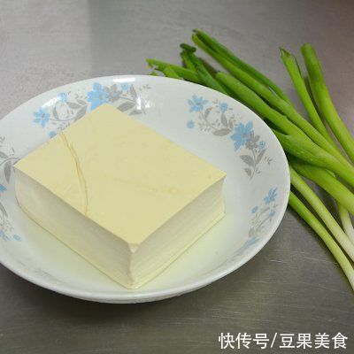 郫县豆瓣|#夏日开胃餐# 5分钟开胃下饭的香辣豆腐