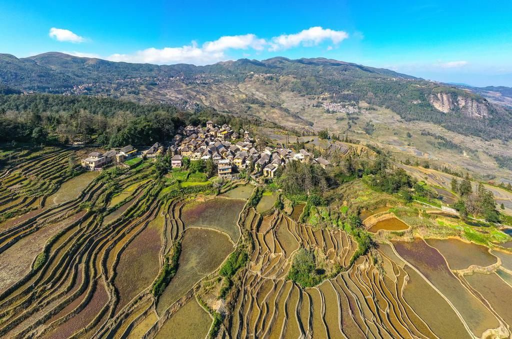 壮美元阳梯田，哈尼族人的大地艺术杰作