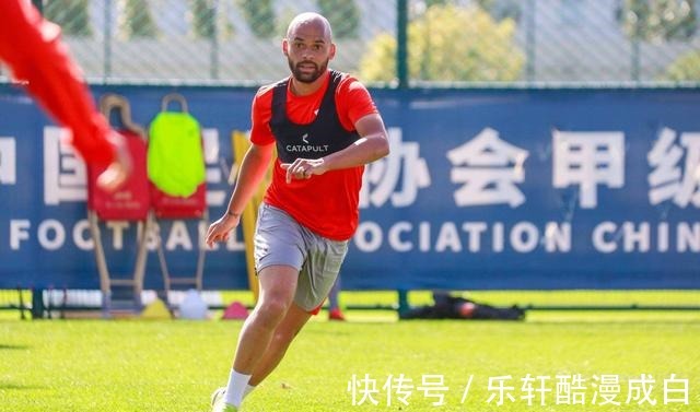 黄强|上海海港传出来坏消息,保利尼奥伤情严重,未来怎么办