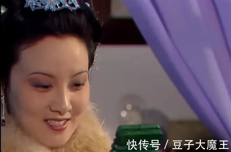 宝玉@红楼梦:贾府的凤凰,远不止元春和探春两人,这二人也有龙凤之象