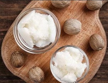 阳光所带来的不仅仅只是温暖，还有着对肌肤的损害该如何解决呢？