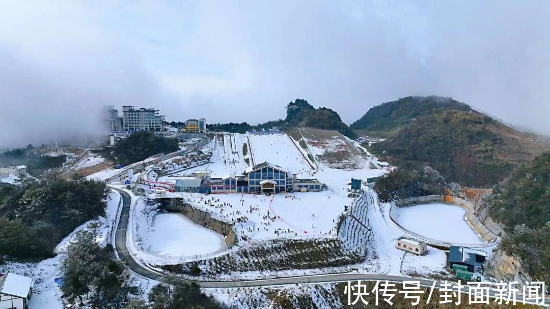 冉科|辐射川渝陕 四川宣汉罗盘顶滑雪场成川东滑雪胜地