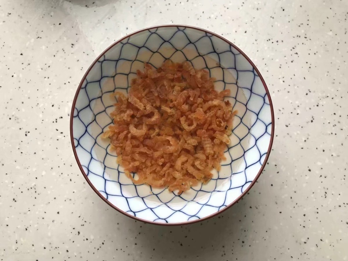 鲜嫩|丝瓜此做法,鲜嫩又营养,蒸一蒸就上桌,大人孩子都爱吃