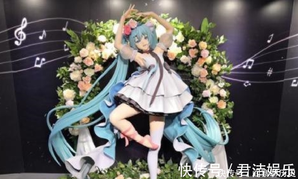 初音|初音未来惊现绝美手办,看到这双红绳“阴阳腿”,网友:owsl