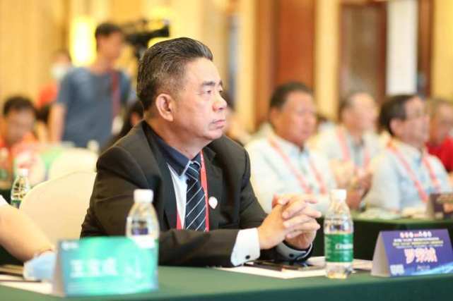 肿瘤|著名肿瘤学专家、国家二级教授罗荣城：抗癌心态对于癌症治疗十分关键