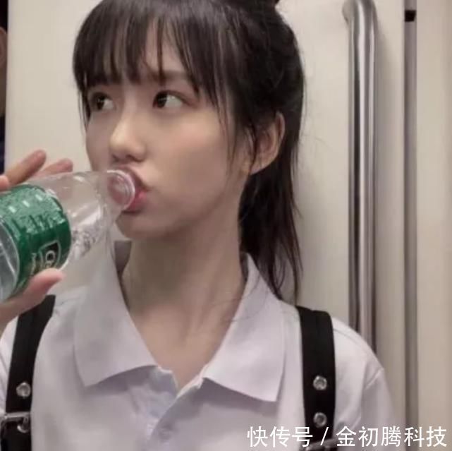 柠檬|这4款饮料可以“当水喝”,00后常喝会悄悄瘦,难怪体重不过百