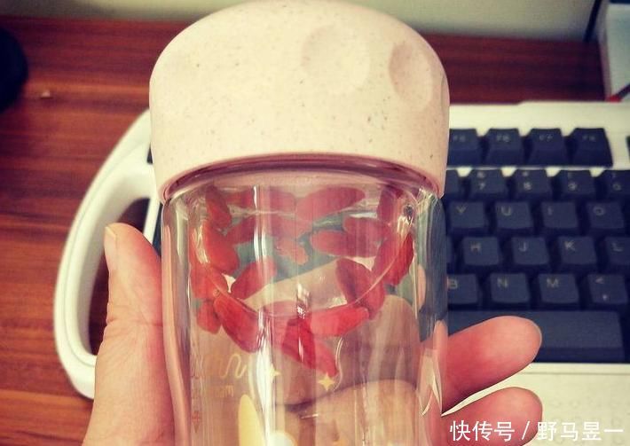 泡水|黄芪、枸杞和红枣,能一起泡水喝吗一文解答你多年疑惑