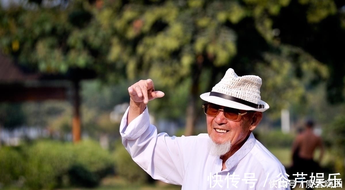 秘籍|100岁夫妻长寿秘籍不吃面食,就做到“8字”,健康养生少生病