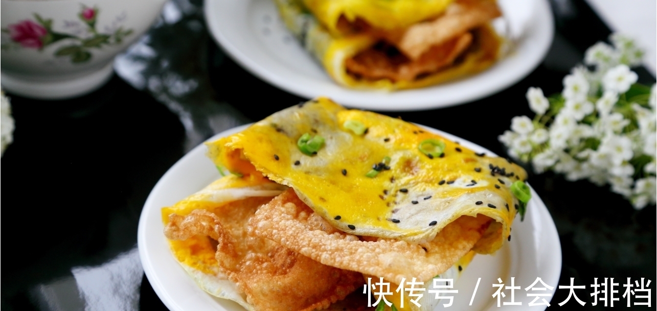 煎饼|三伏到烙饼摊鸡蛋，5款街头人气小吃教你在家做