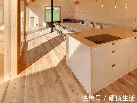 新房|装修新房时，铺瓷砖好还是铺地板好听内行人说完，从此不再纠结