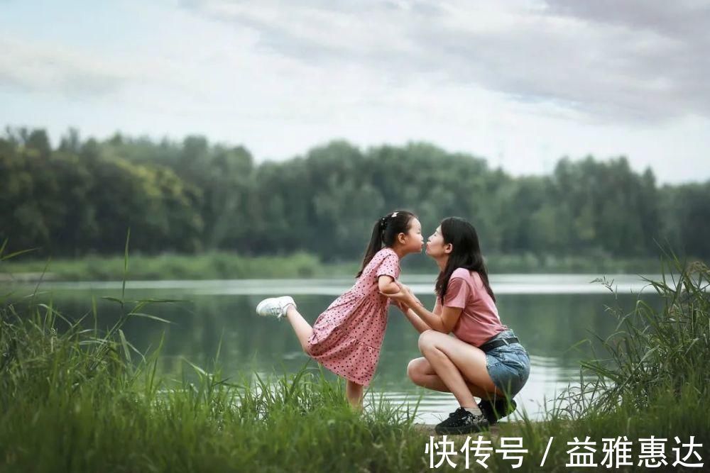 约翰·罗伯茨|每天放学后问孩子这5个问题,足以改变孩子一生