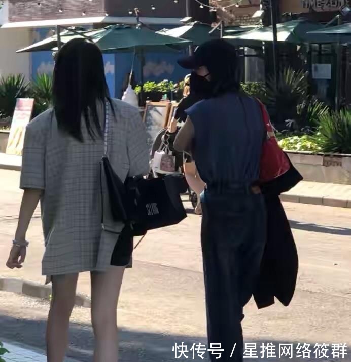 高情商聊天香水,香水之韵:探寻高情商聊天秘诀