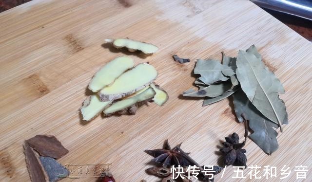 罗汉肉|猪身上的这块肉,看着不起眼味道媲美牛腩,卤一卤蘸酱吃味道一绝!