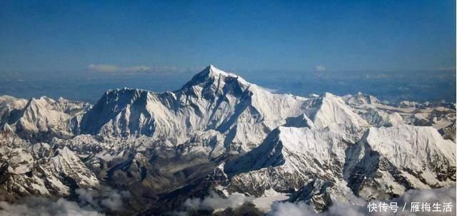 天文学家 每秒转动401次的中子星,距离地球11000光年,它在疯狂吞噬恒星