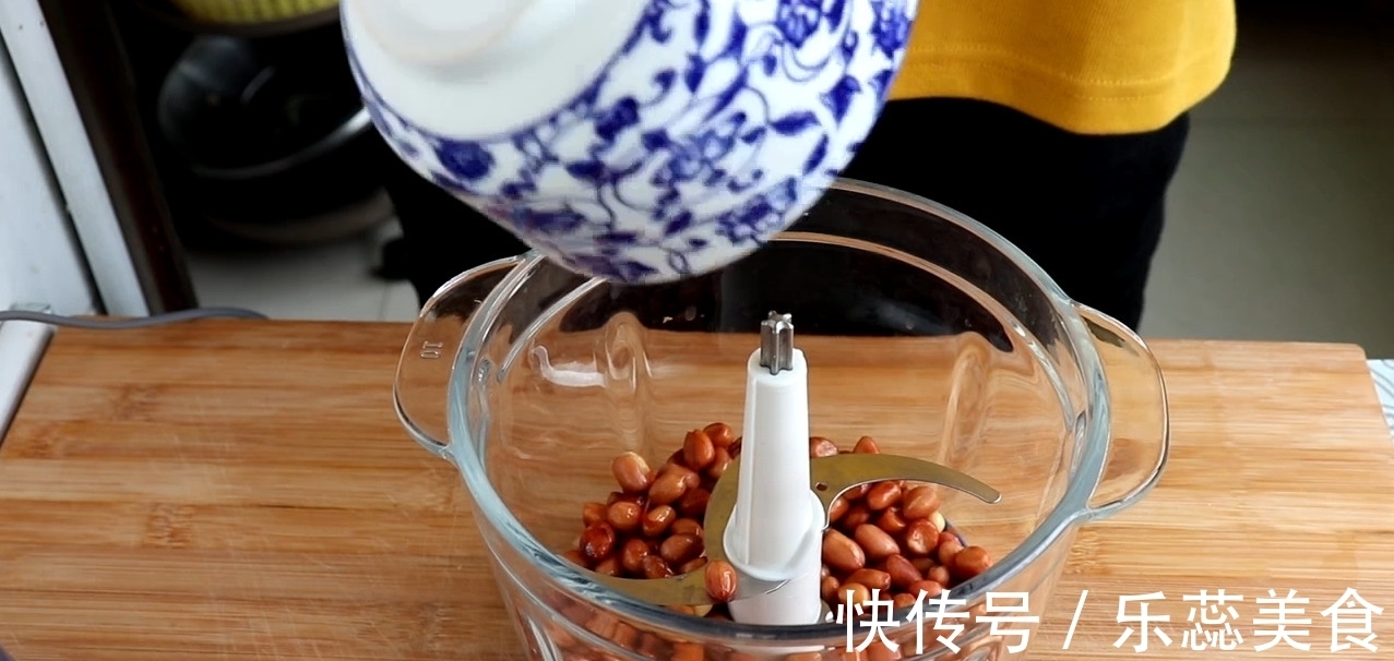 想喝油茶不要出去买,秘制方法教你在家做,营养好喝,做法超简单