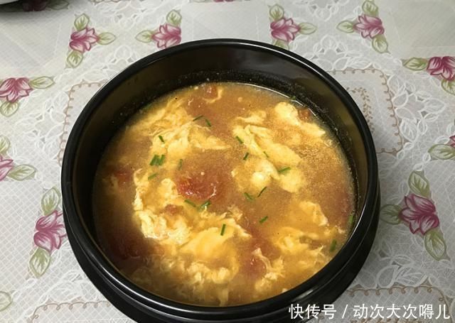 晒晒我家的周六晚餐,三菜一汤一主食,做法简单,营养美味又下饭