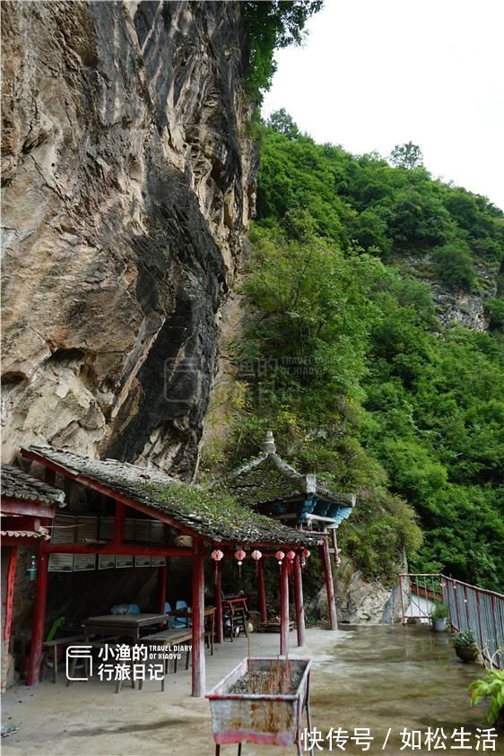 绝壁|陕南秦岭自驾，老国道偶遇绝壁“悬空寺”，修建原因成谜