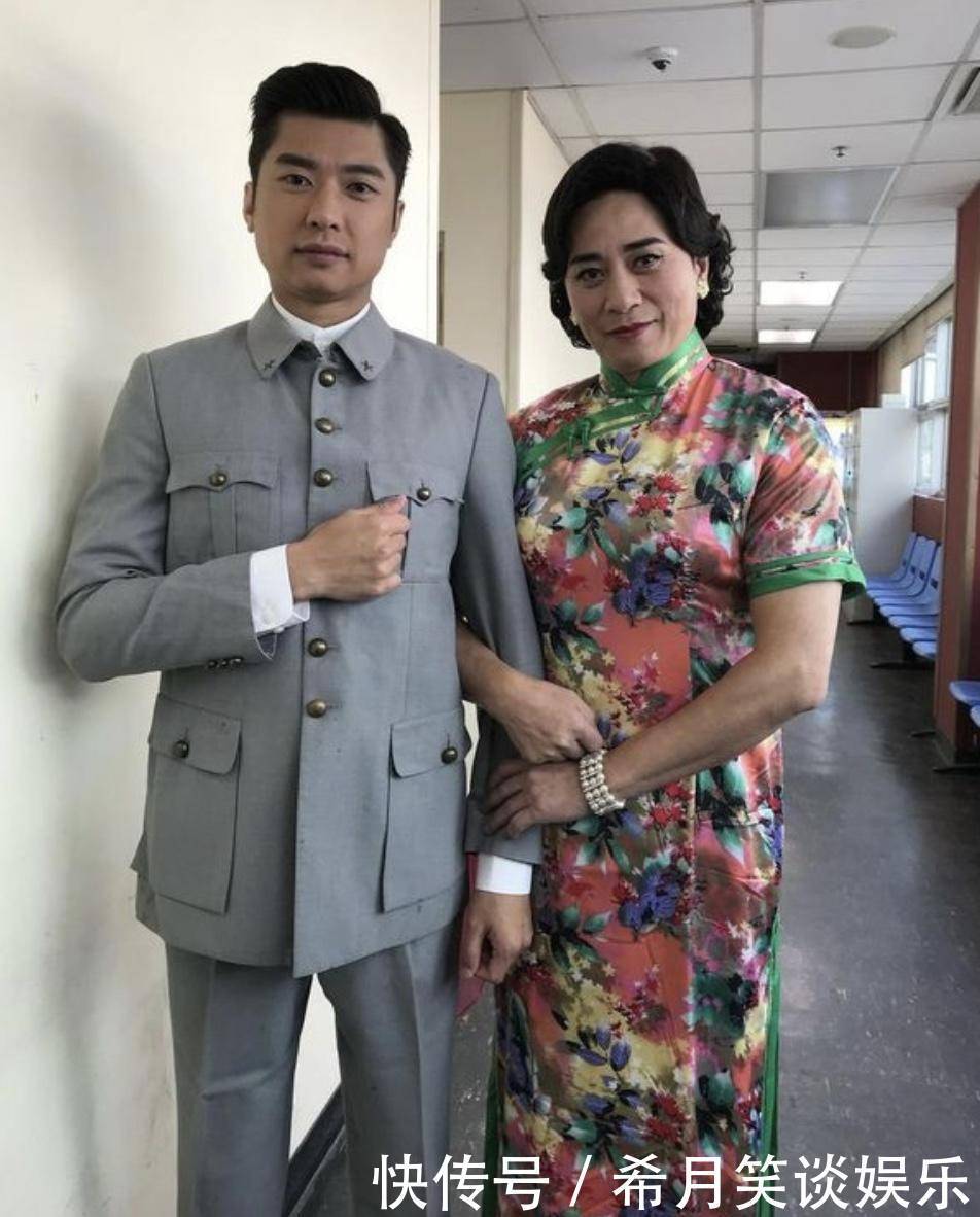 李伟健|《爱回家》男星自认演技差想退出,从漫画家到艺人全靠好友支持