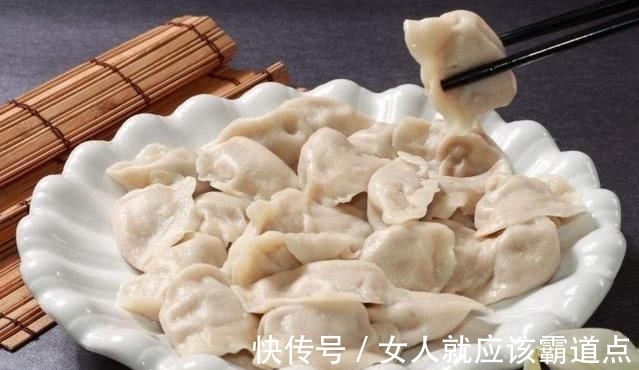 馅料|煮饺子,不要水开就下锅,多加“这一步”,饺子不破皮不粘锅