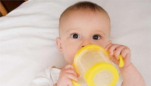 宝宝|哺乳期的宝宝需要喝水吗看看这些说法，或许你一开始也做错了