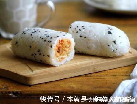 沙拉酱|剩米饭升级做法,不炒不煮也不煎,两手一捏,我连吃了3天也不腻