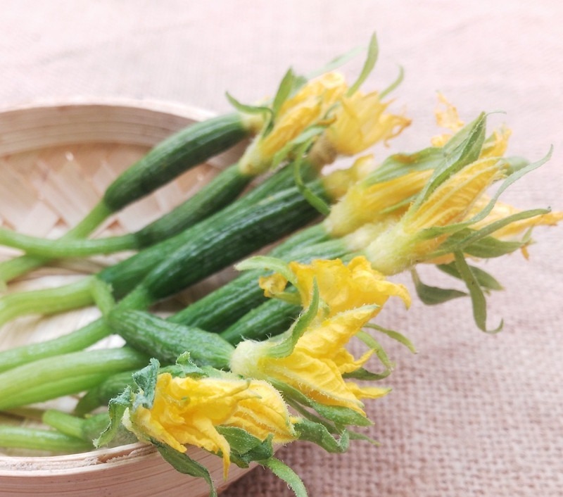 黄脸婆|女性不想做黄脸婆,常吃三种食物,预防便秘,抗衰老、排毒养颜