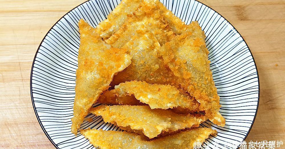 几张馄饨皮2根香蕉，做一盘“香蕉派”，成本也就几元钱，特划算