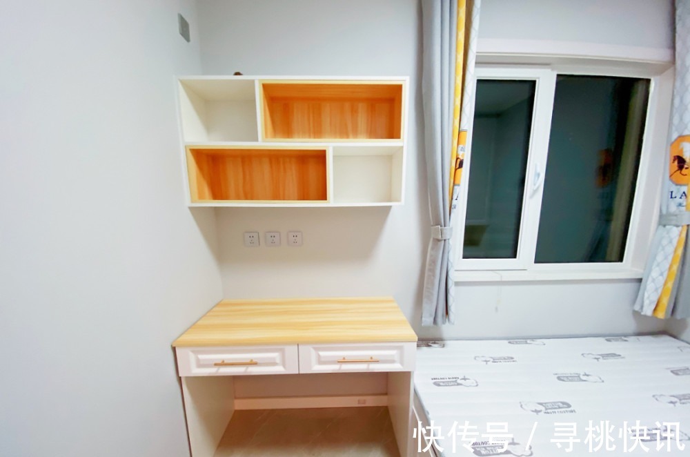 装饰画|新房正在通风，提前晒晒，全屋定制柜子花了2.2W，效果很满意！