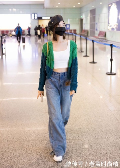 紧身牛仔裤 怎么把“牛仔裤”穿好看?裤型和搭配都要下功夫
